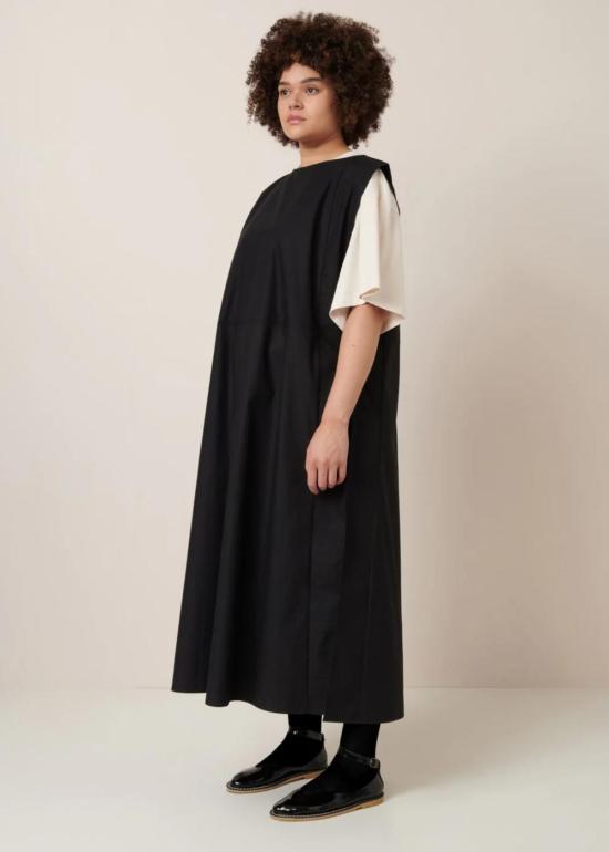  코우토우 롱 원피스 레이븐 앞치마 블랙 - KOWTOW