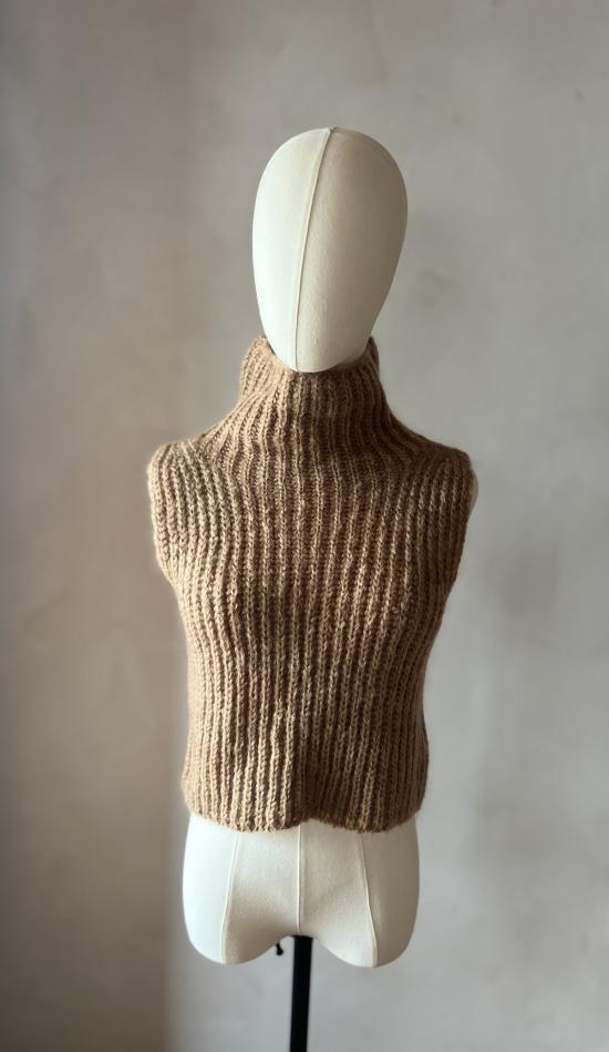  우보야 베스트 키드 모헤어 크롭 - UBOYA