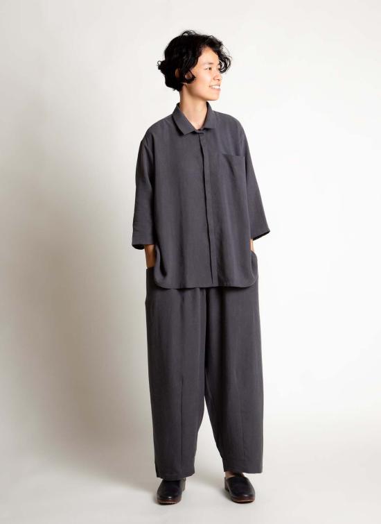  KAAREM 셔츠 카렘 소트 3/4 소매 버튼업 포켓 셔츠 (남녀공용) 차콜 색상 - KAAREM