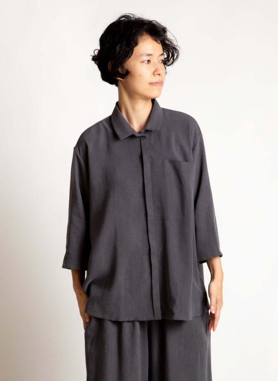  KAAREM 셔츠 카렘 소트 3/4 소매 버튼업 포켓 셔츠 (남녀공용) 차콜 색상 - KAAREM