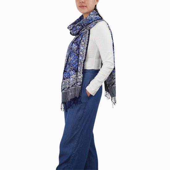  카시 코옵 머플러/스카프 카시 쿱 미드나잇 오텀 바틱 스카프 블루/블랙/네이비/화이트 - KASIH COOP