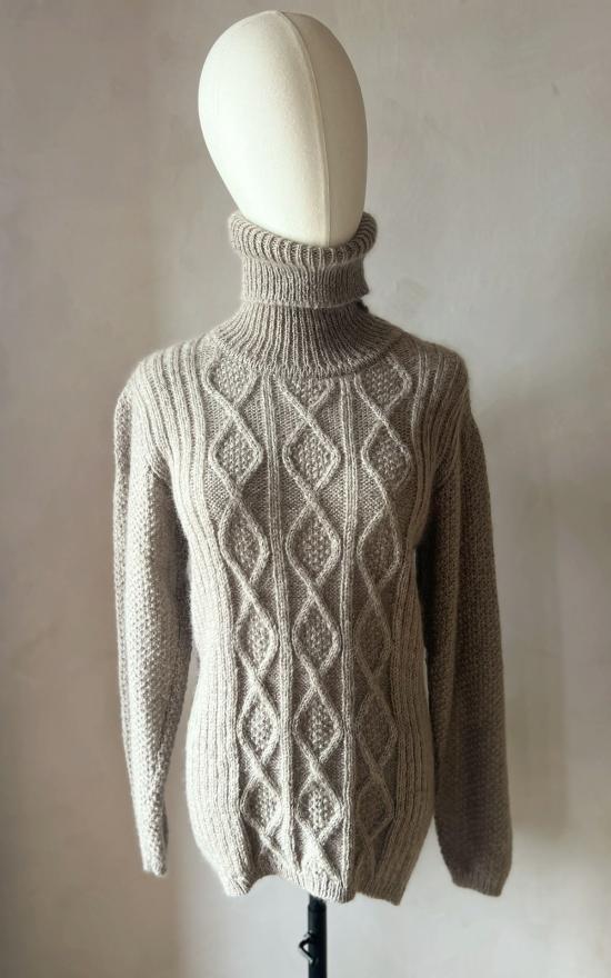  스튜디오 미니말레 터틀넥 스튜디오 미니멀 라렐라 오픈 백  파스텔 민트 - STUDIO MINIMALE