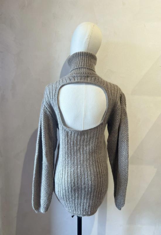  STUDIO MINIMALE 터틀넥 스튜디오 미니멀 라렐라 오픈 백  파스텔 민트 - OTHER BRANDS