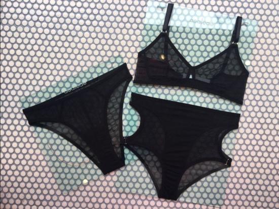  불리 보이 브라 : 브릭 키홀 무선  블랙 - BULLY BOY