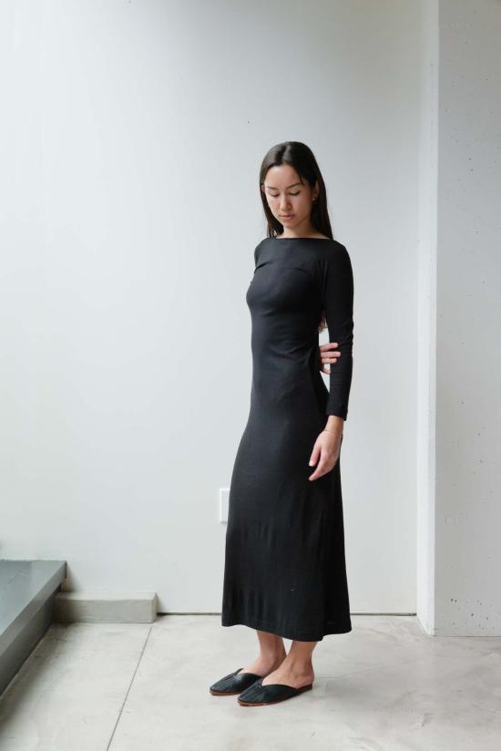  앳 던 롱 원피스 새벽에. 실크 긴팔 드레스 - AT DAWN.