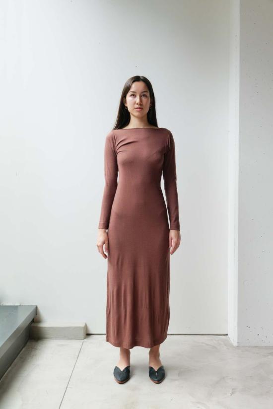  앳 던 롱 원피스 새벽에. 실크 긴팔 드레스 - AT DAWN.