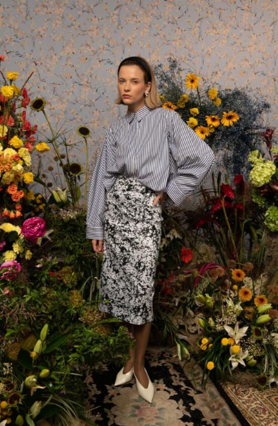  키카 바르가스 블라우스 에그리스 탑 블루 스트라이프