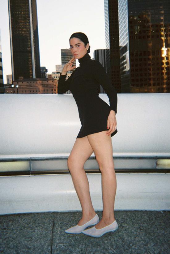  질 로드리게즈 숏 원피스 길 로드리게즈 터틀넥 롱사이즈 벨뷰 미니 드레스 - GIL RODRIGUEZ