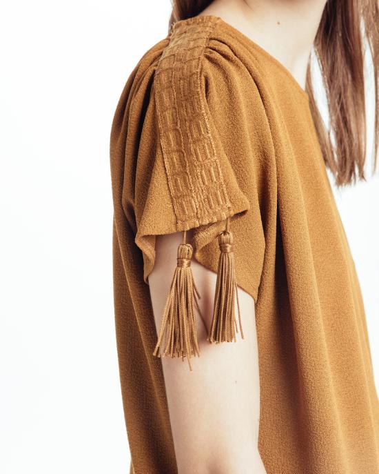  세순 블라우스 누에보 멕시코 자수  앰버 골드 - SESSUN