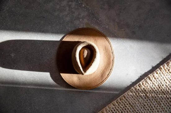  자네사레온 모자 Janessa Leone 셔먼 - JANESSA LEONE