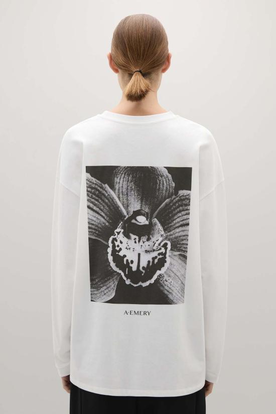  에이 에머리 긴팔 티셔츠 A. 에머리 오키드  파치먼트 - A.EMERY