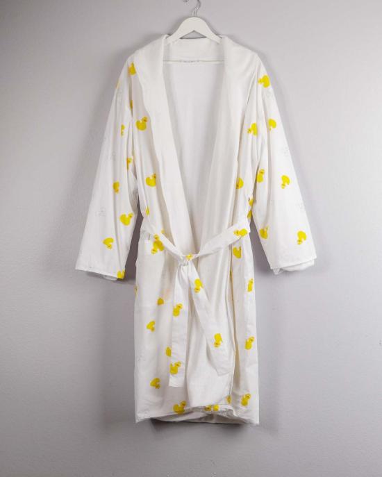  Lounge Act 라운지 웨어 라운지 액트 플러시 코튼 로브 옐로우 덕 프린트 로브