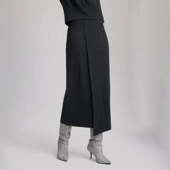  게스투즈 미디 스커트 만지 스커트 딥 그래파이트