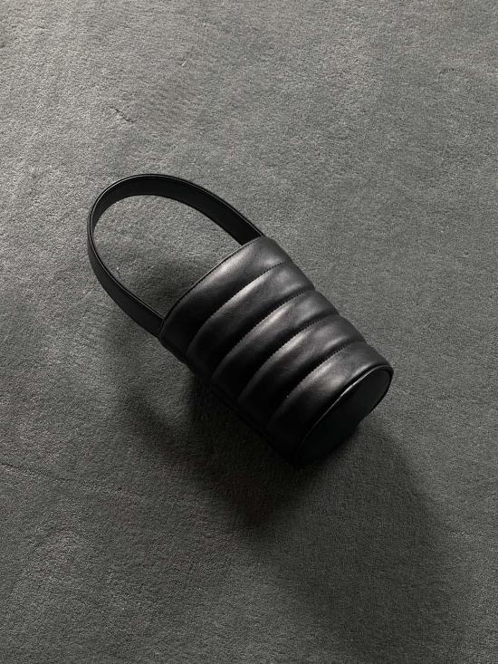  Hozen 모자 호젠 퀼팅 미니 버킷 백 팬서 - OTHER BRANDS