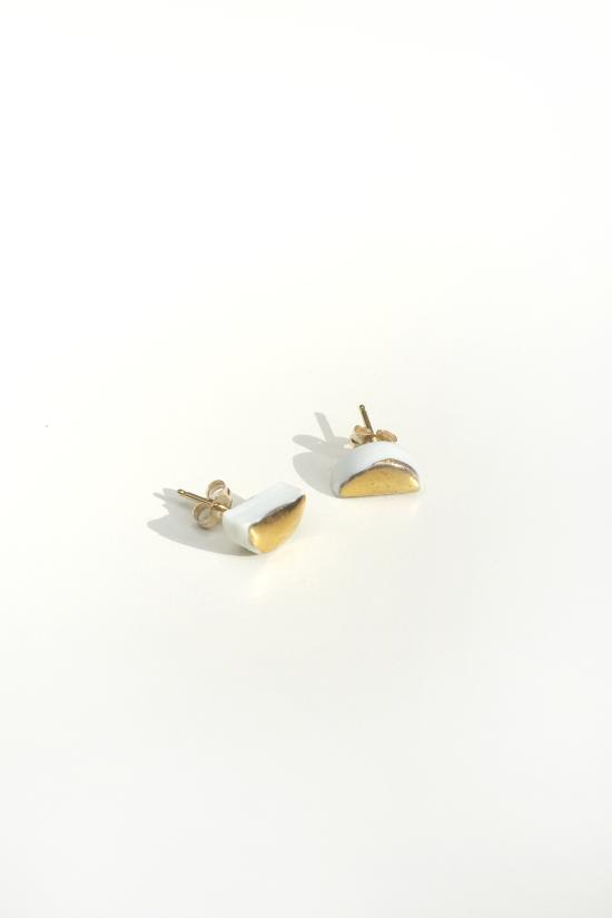  주주메이드 이어링 하프문  14k 골드 - JUJUMADE