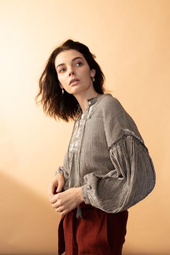  Arteaga 블라우스 아르테아가 아라 자수 스트라이프  레일로드 스트라이프 - OTHER BRANDS