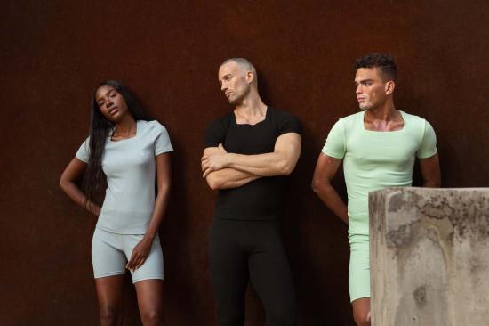  FANG 반팔 티셔츠 팡 에센셜 스퀘어넥 리브드 티셔츠 씨폼 - OTHER BRANDS