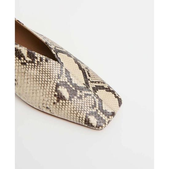  만수르 가브리엘 플랫 슈즈 스퀘어 소프트 V 플랫 로치 - MANSUR GAVRIEL