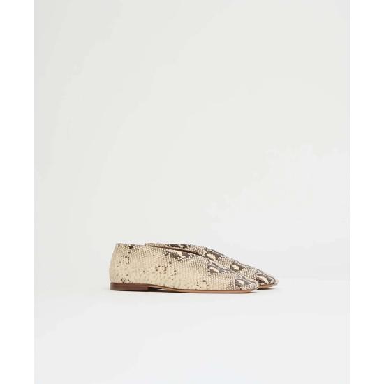  만수르 가브리엘 플랫 슈즈 스퀘어 소프트 V 플랫 로치 - MANSUR GAVRIEL