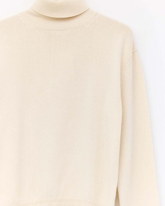  뮤지엄 가먼츠 터틀넥 재활용 캐시미어 박시 점퍼 - MUSEUM GARMENTS