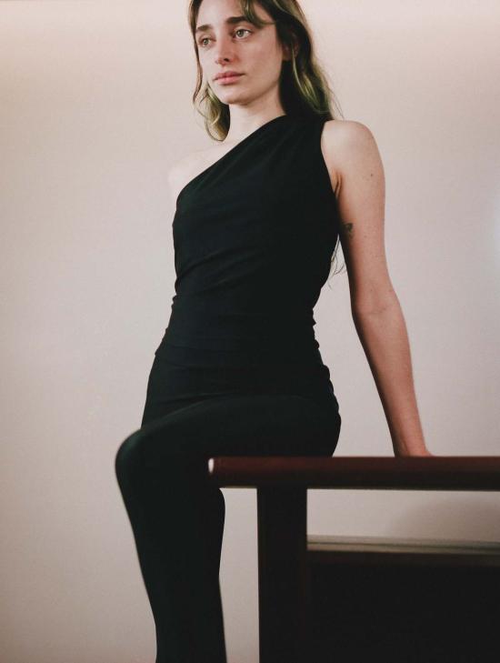  hauslabel 민소매 티셔츠 하우스라벨 원숄더 비대칭 탑 카멜 - HAUSLABEL