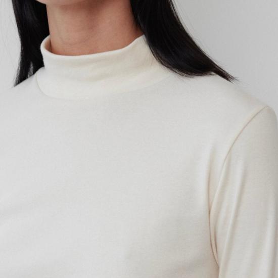  울 하이드 터틀넥 울하이드 이지  블랙/내추럴 - WOL HIDE