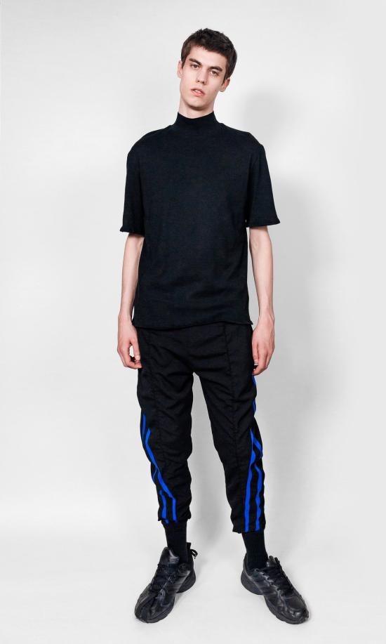  엠 프레스 반팔 티셔츠 M 프레스 하이넥 티셔츠 블랙