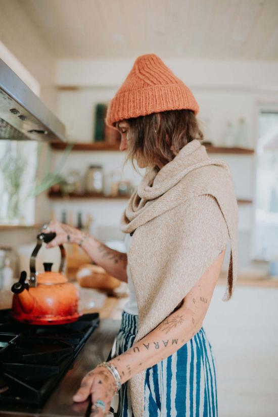  해피 프렌치 갱 머플러/스카프 염색하지 않은 알파카 수제 직조 로레트 숄 카멜 - HAPPY FRENCH GANG