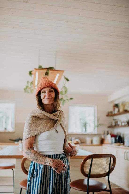  해피 프렌치 갱 머플러/스카프 염색하지 않은 알파카 수제 직조 로레트 숄 카멜 - HAPPY FRENCH GANG