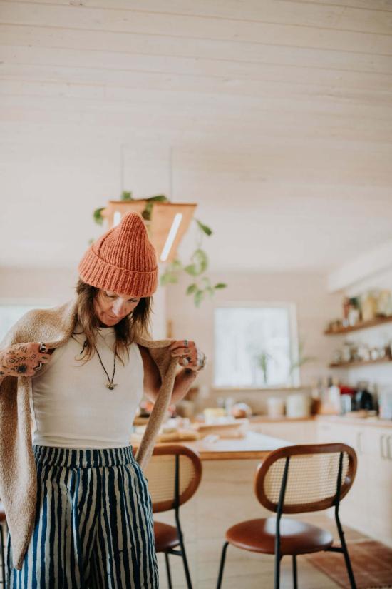  해피 프렌치 갱 머플러/스카프 염색하지 않은 알파카 수제 직조 로레트 숄 카멜 - HAPPY FRENCH GANG