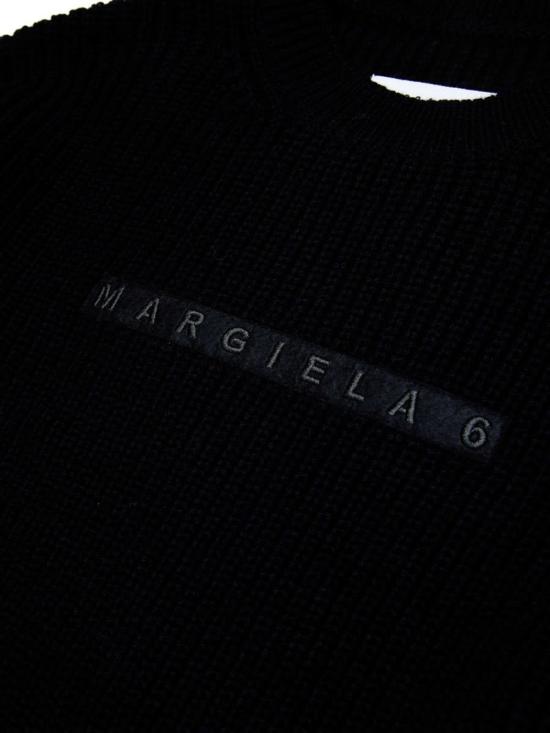 [키즈] MM6 메종마르지엘라 트레이닝 상의 키즈 Mm6 메종 마르지엘라 Mm6d121u  블랙 - MM6 MAISON MARGIELA