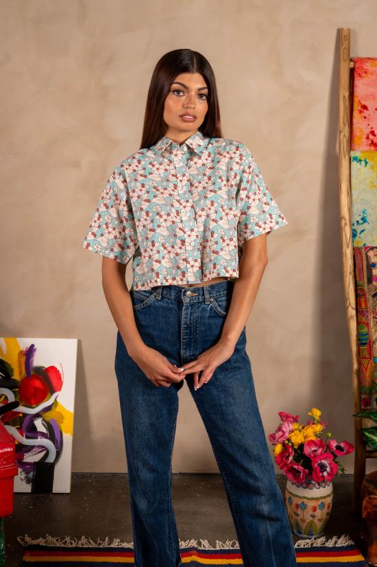  DUSHYANT. 셔츠 두샨트. 핸드 프린팅 캐미 크롭 셔츠 터쿼이즈/화이트 플로럴 - DUSHYANT