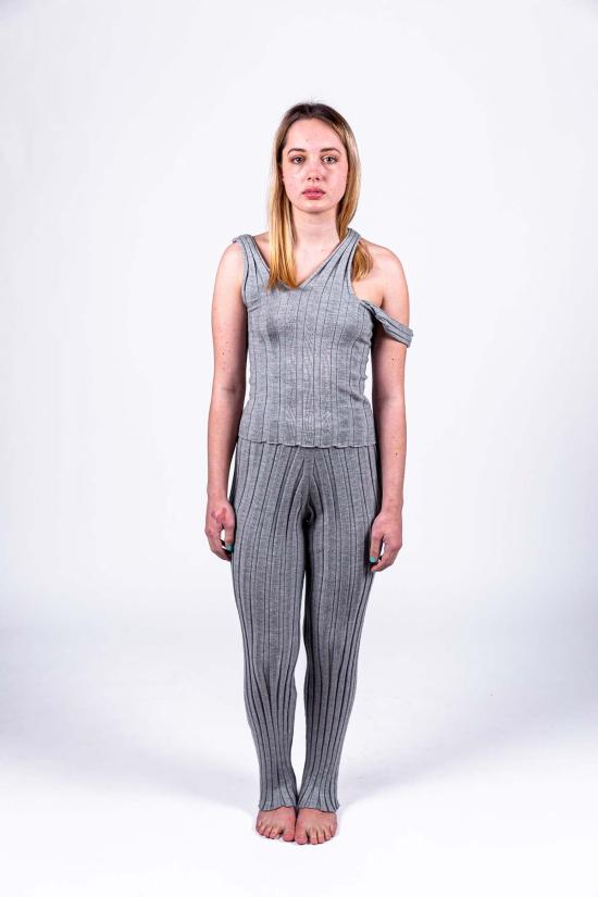  베이스레인지 민소매 티셔츠 Baserange Adler 메리노 울 탱크 빌로우 그레이 - BASERANGE