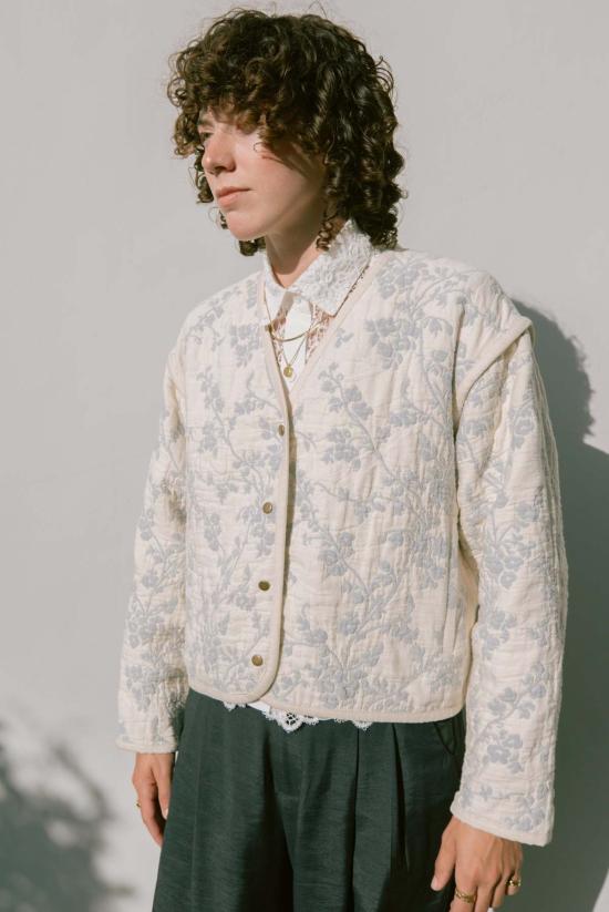  Jess Meany 코트 제스 미니 아가베 퀼팅  벨플라워