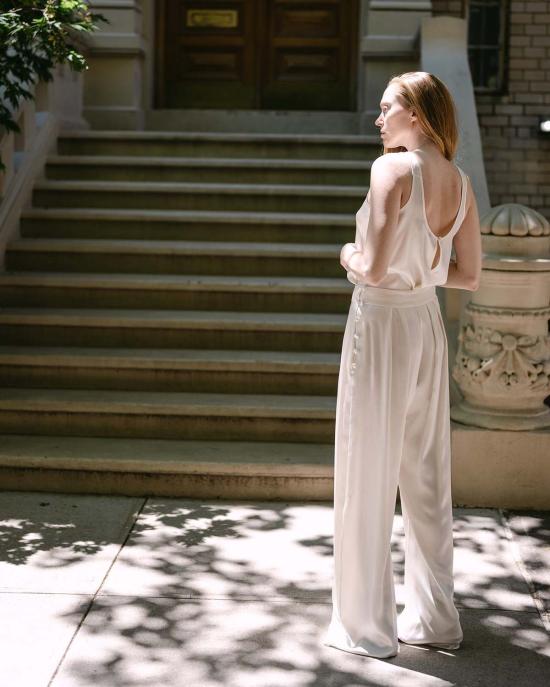  잉가 레나 민소매 티셔츠 탈리아 실크 탱크 아이보리 - INGA-LENA