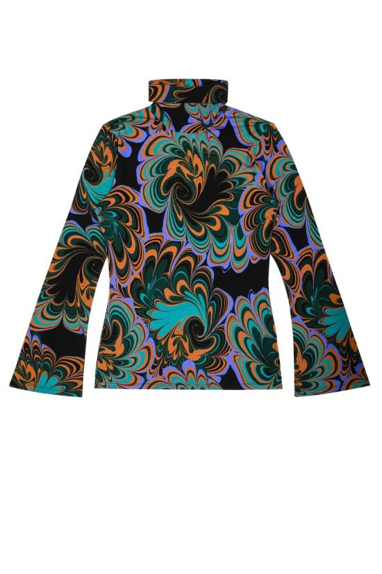  언타이틀드 인 모션 터틀넥 제목 없음 움직임 오르마  모르파