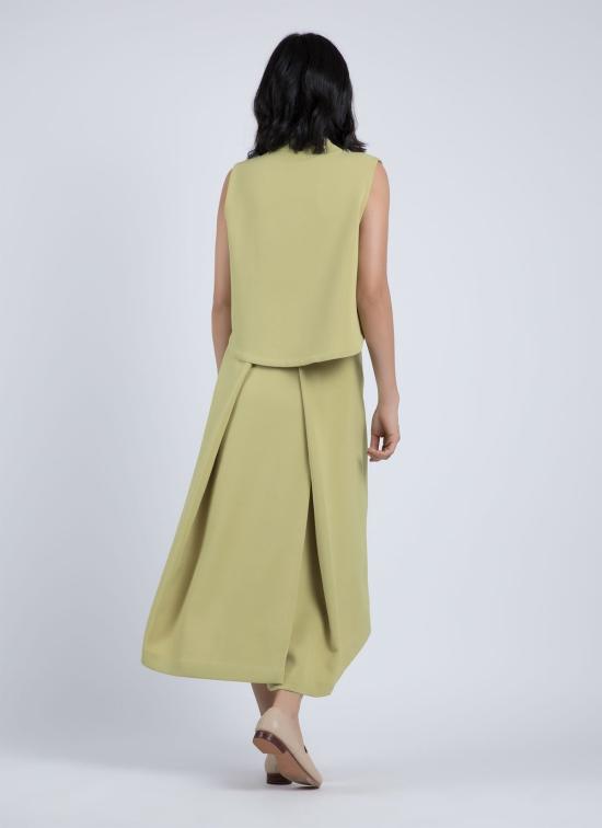  카렘 민소매 티셔츠 윈드 차임 레이즈드 칼라 크롭탑 아보카도 - KAAREM