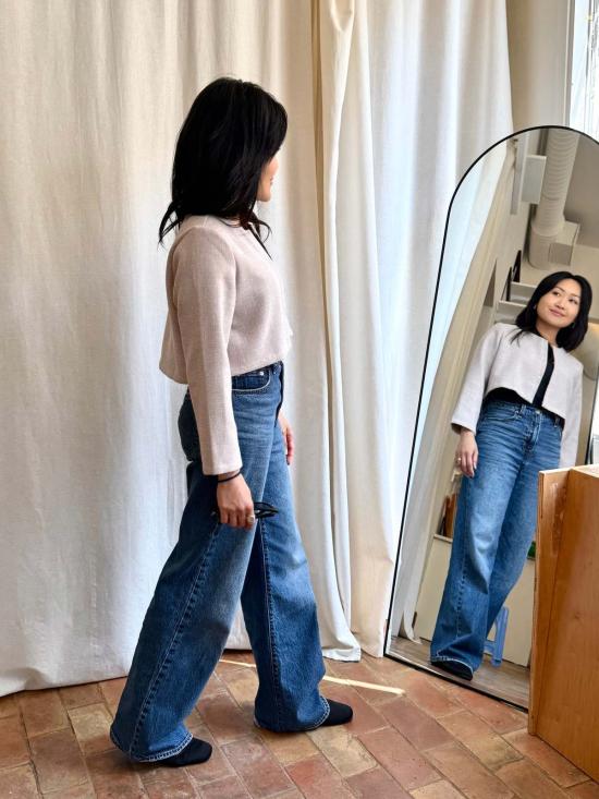  카렘 가디건 Kaarem Scales 긴 소매 크롭  베이지 참깨 - KAAREM