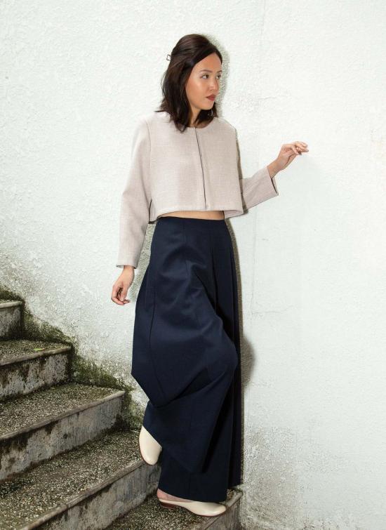  카렘 가디건 Kaarem Scales 긴 소매 크롭  베이지 참깨 - KAAREM