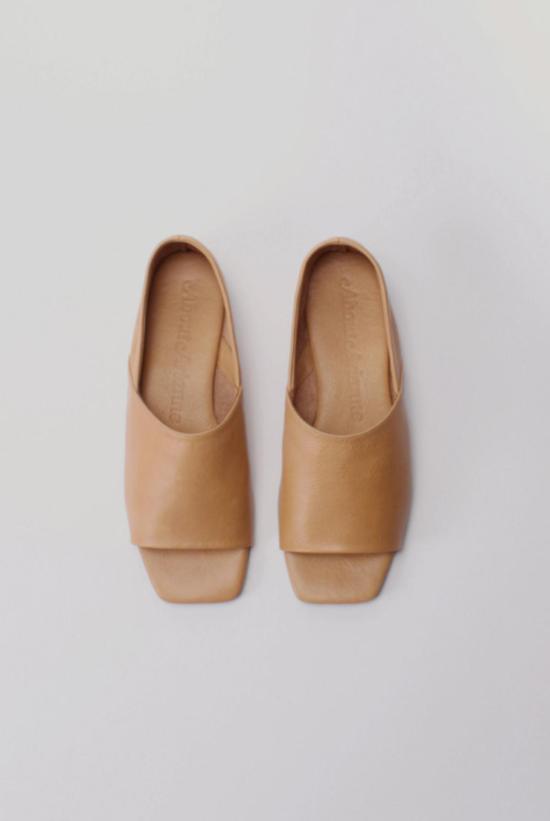  어바웃 아리안느 플랫 슈즈 아리안 마누 샌들 두나 소개 - ABOUT ARIANNE