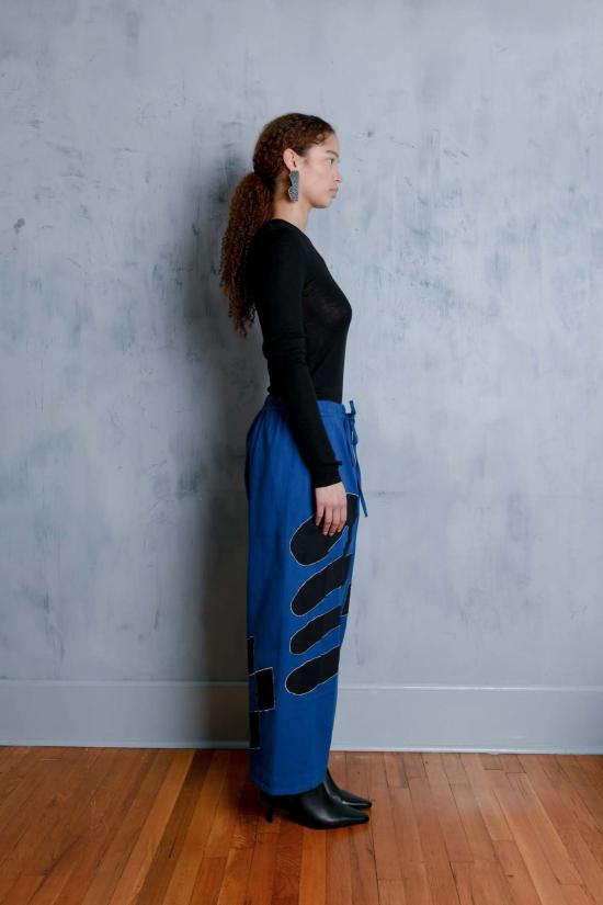  Untitled in Motion 스트레이트 팬츠 Untitled In Motion 야미나  오르곤 아플리케 - UNTITLED IN MOTION