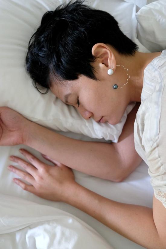  주주메이드 이어링 펄 웨이브