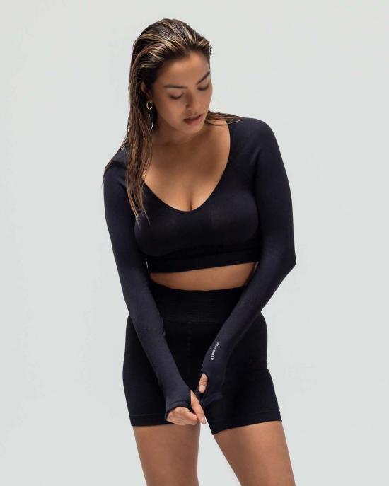  Reformer 긴팔 티셔츠 리포머 브이넥 긴팔 크롭탑 - REFORMER