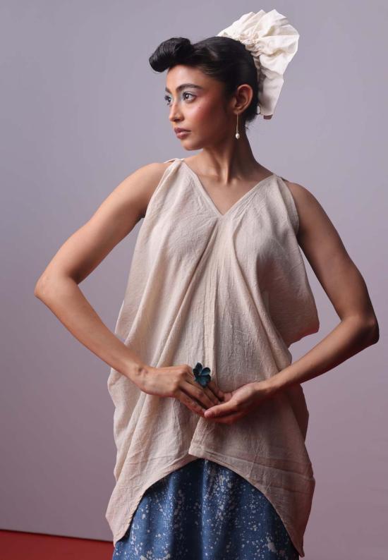  이키비 블라우스 문워시 사이드 카울 탑 오프 화이트 - IKKIVI