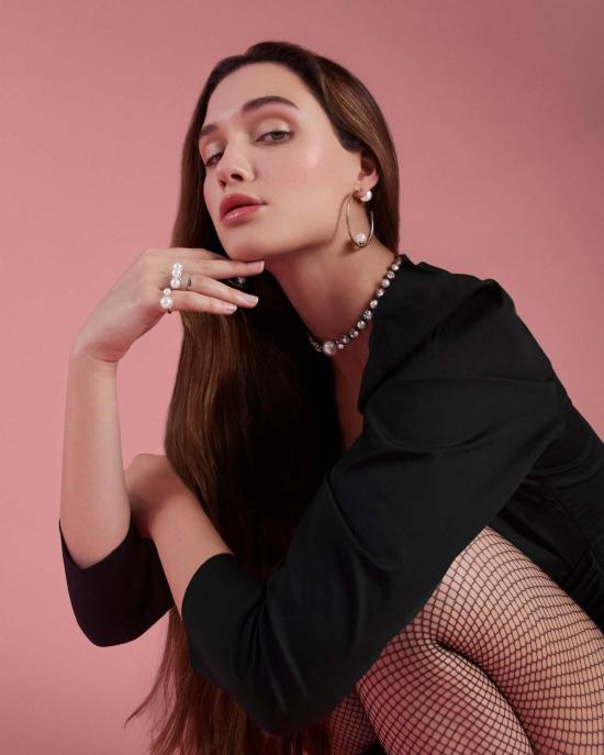  주미 림 이어링 미디엄 후프  (진주 장식 및 진주 뒷면 포함, 로듐 도금/화이트) - JOOMI LIM