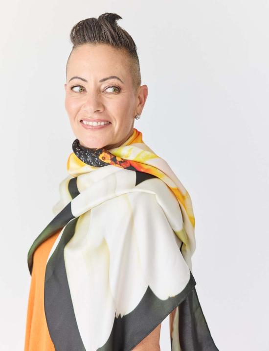  린제이 니콜라스 뉴욕 머플러/스카프 린지 니콜라스 뉴욕 아프리칸 데이지 블룸 스카프 - LINDSAY NICHOLAS NEW YORK