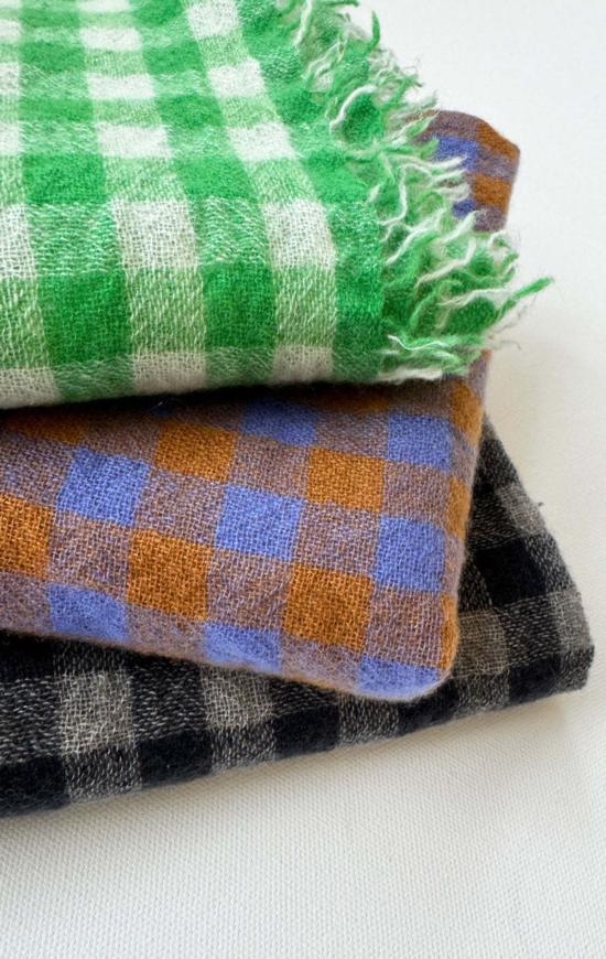  sourced item 머플러/스카프 Sourced Item On The Go Makie 캐시미어 스카프 그린/화이트 - OTHER BRANDS