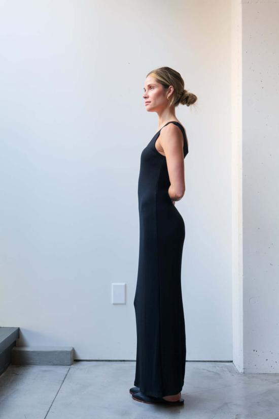  앳 던 롱 원피스 새벽에. 스퀘어넥 롱드레스 - AT DAWN.