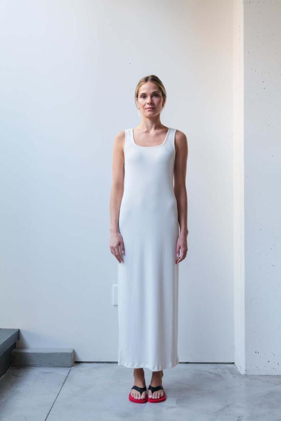  앳 던 롱 원피스 새벽에. 스퀘어넥 롱드레스 - AT DAWN.