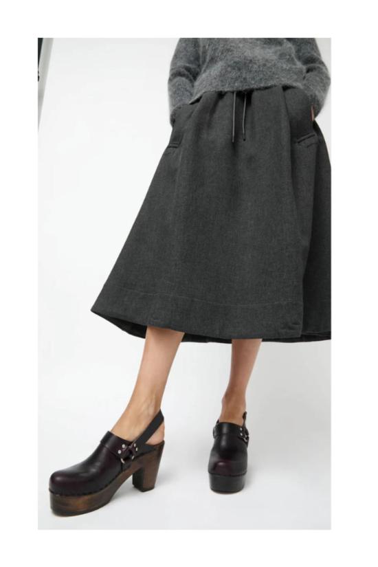  넘버 식스 뮬/슬리퍼 6번 휴고 클로그 온 플랫폼 블랙 체리 - NO.6